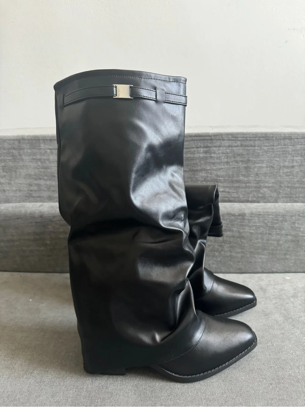 Women's Black Over-the-Knee Fashion Boots